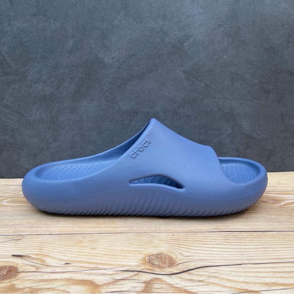 Crocs Mellow Recovery Slide - Picture 1 of 15